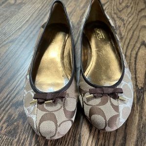 Coach flats size 7.5